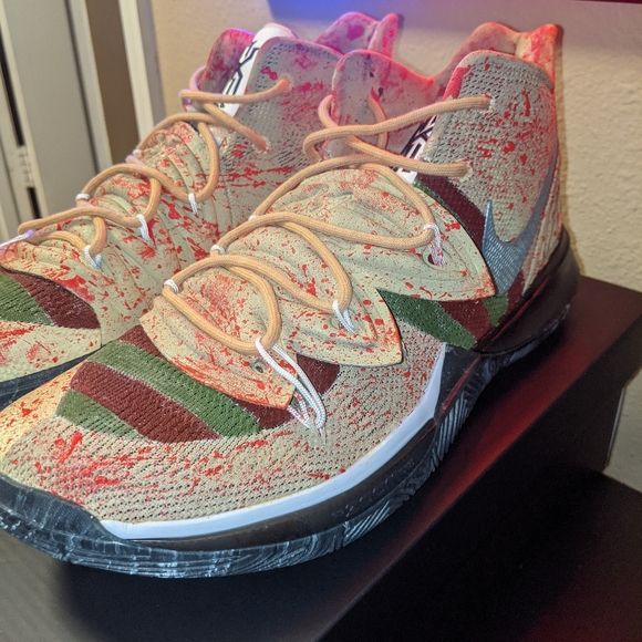 Kyrie 5 Freddy's Back DS - Picture 8 of 9